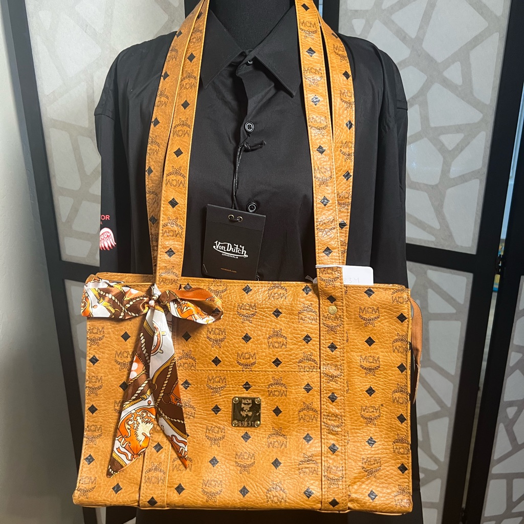 Mcm Aren Visetos Tote Bag. Cognac Color And Black Signature Monogram Tote. Euc